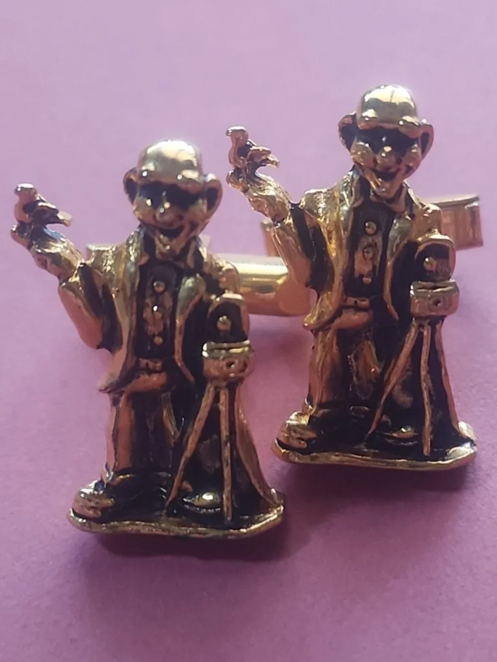 Vintage Clown Photographer Cufflinks Gold Tone Novelty Figural Circus Camera Odd